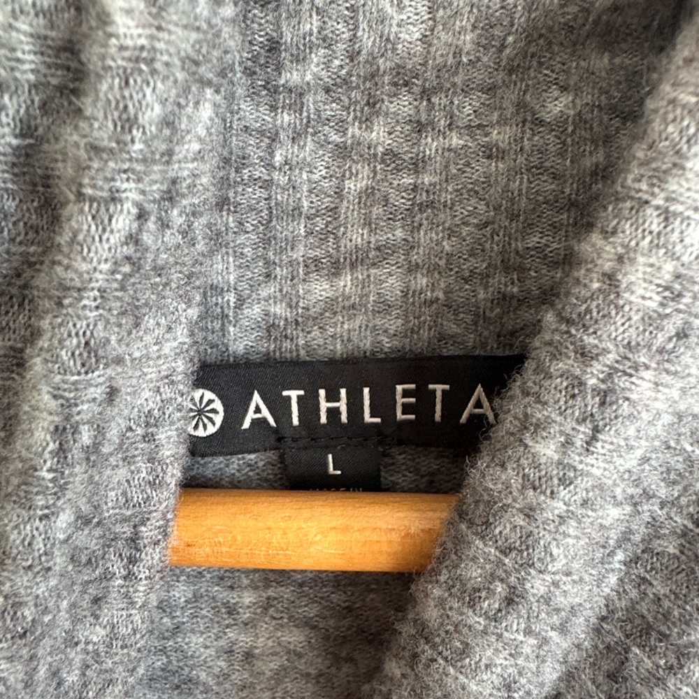 Athleta gray wool blend long sleeve Transit Colorblock Pullover Sweater sz Large - Picture 6 of 7